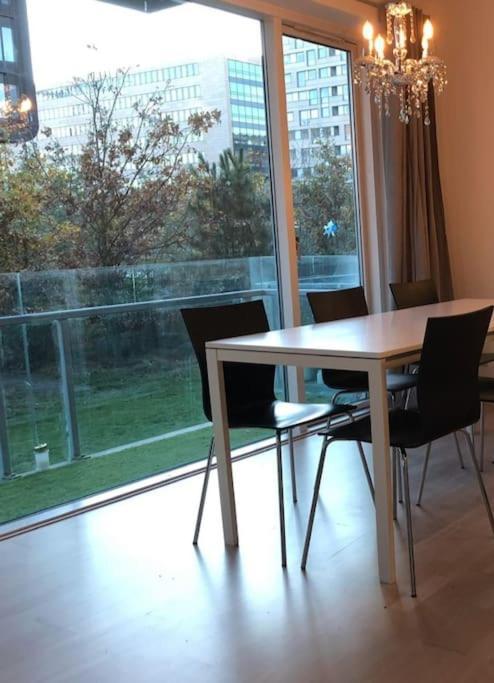 Leilighet 1 Bedroom Designer Flat