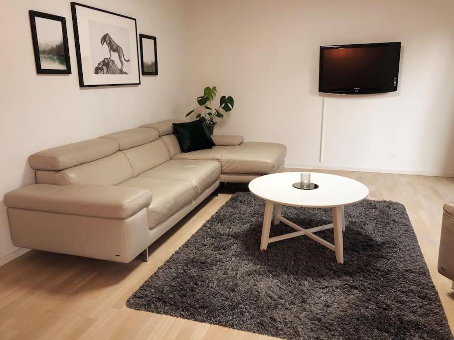 1 Bedroom Designer Flat Leilighet *